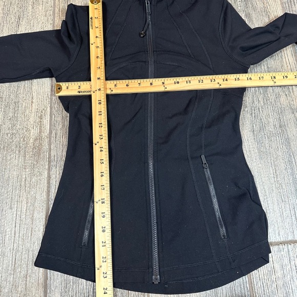 Lululemon Black Define‎ Jacket Thumbholes Full Zip Athletic Fitted Size 6 - Picture 5 of 9